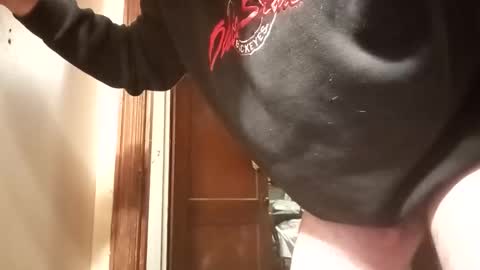 mcfly1973 online show from October 4, 2025, 10:24 am