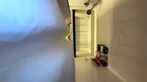 Snapshot of mdurand1137 chatting on November 7, 2025, 9:37 pm Dens cam online show from November 7, 2025, 9:37 pm