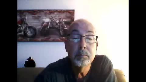 me at home online show from October 25, 2025, 12:02 pm