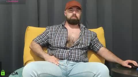 Meaty Roll online show from July 11, 2026, 1:52 am