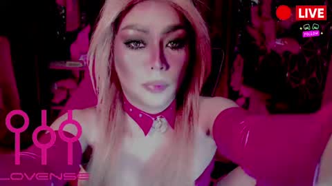 THE QUEEN ALPHA   Queen Medusa Prey online show from April 11, 2026, 7:56 am