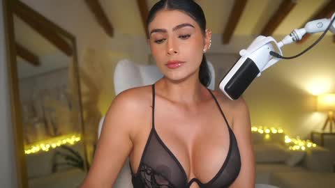 Andrea  online show from January 25, 2025, 10:07 pm