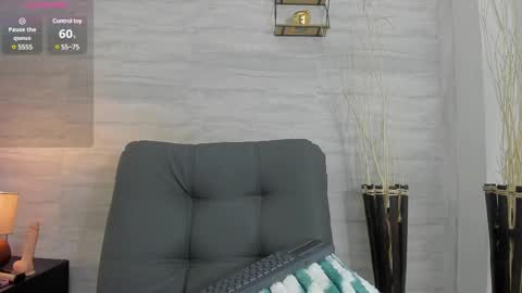 meegan_lopezz online show from February 4, 2025, 3:00 am