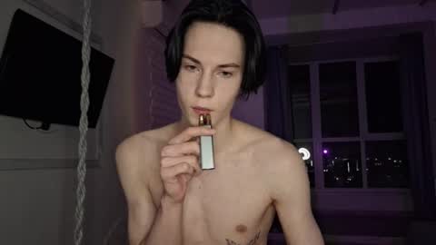 telegram mksyron online show from March 8, 2025, 8:25 pm