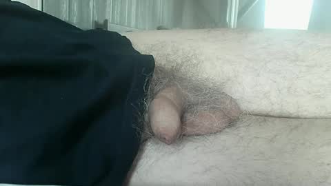 meforu21 online show from March 7, 2025, 6:35 am