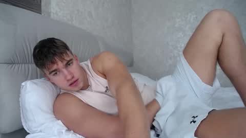 Max online show from October 9, 2025, 10:02 am