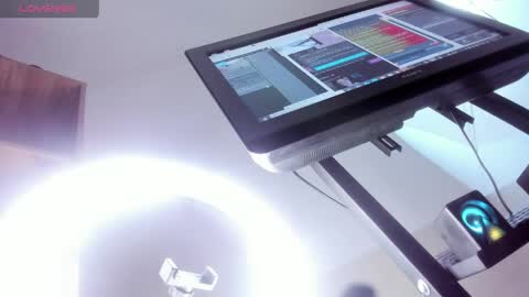 Snapshot of megan_devon chatting on April 20, 2026, 11:57 am online show from April 20, 2026, 11:57 am