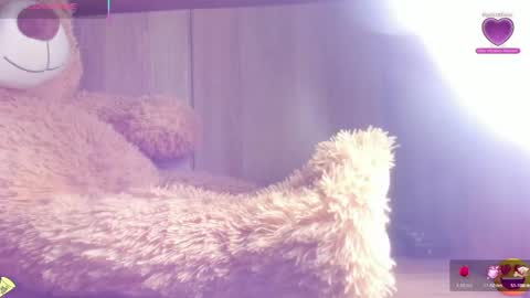 Snapshot of megan_devon chatting on May 18, 2026, 12:11 pm online show from May 18, 2026, 12:11 pm