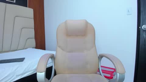 Megan online show from February 7, 2026, 3:32 am