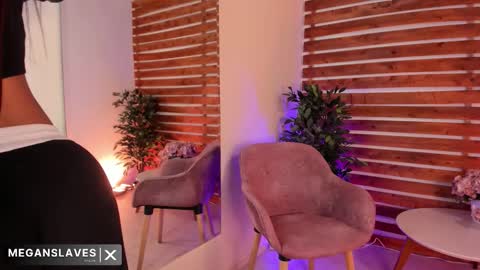 megan_raiin online show from March 19, 2026, 8:40 am