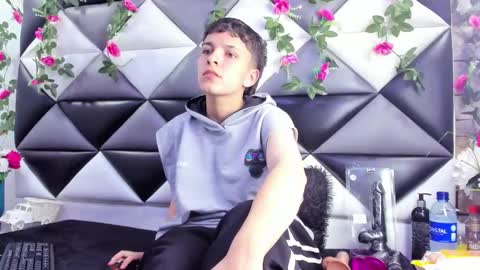 megan_thompsonn_ online show from November 15, 2025, 2:20 am