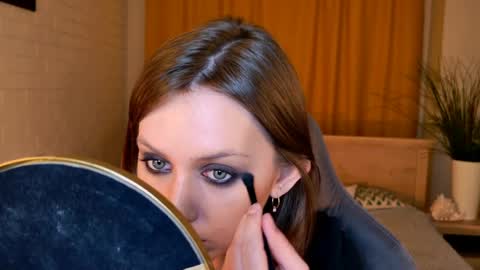 Megan online show from April 29, 2026, 5:33 am