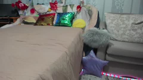 Snapshot of meganfox3325 chatting on January 31, 2025, 7:50 am Nicki--------- Welcome to my Room online show from January 31, 2025, 7:50 am