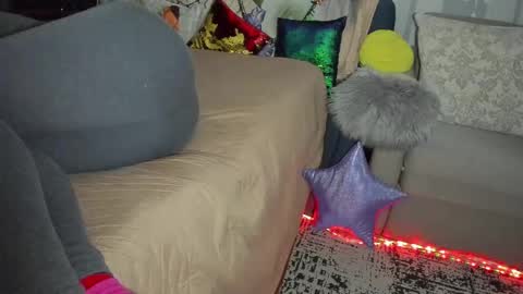 Snapshot of meganfox3325 chatting on February 21, 2025, 6:48 pm Nicki--------- Welcome to my Room online show from February 21, 2025, 6:48 pm