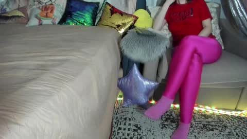 Snapshot of meganfox3325 chatting on March 4, 2025, 6:29 pm Nicki--------- Welcome to my Room online show from March 4, 2025, 6:29 pm