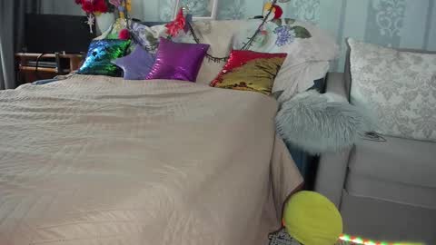Snapshot of meganfox3325 chatting on October 13, 2025, 7:52 am Nicki--------- Welcome to my Room online show from October 13, 2025, 7:52 am