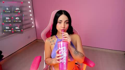 Megan online show from October 15, 2025, 9:37 pm