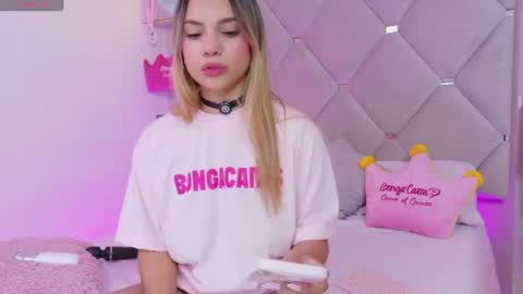 Snapshot of meganrosse__ chatting on July 3, 2026, 6:58 pm Megan online show from July 3, 2026, 6:58 pm
