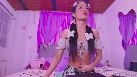 Snapshot of meganrouss7 chatting on October 14, 2025, 11:00 am Megan online show from October 14, 2025, 11:00 am