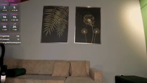 Snapshot of meganscottx chatting on December 4, 2024, 11:13 pm Megan online show from December 4, 2024, 11:13 pm