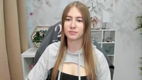 Snapshot of meganx_candy chatting on December 12, 2024, 6:47 am Megan online show from December 12, 2024, 6:47 am