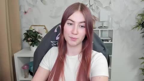 Snapshot of meganx_candy chatting on February 5, 2025, 4:58 pm Megan online show from February 5, 2025, 4:58 pm