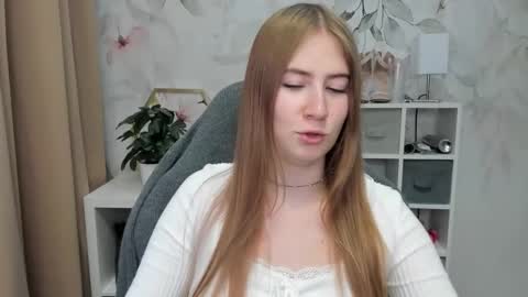Snapshot of meganx_candy chatting on September 11, 2025, 5:18 am Megan online show from September 11, 2025, 5:18 am
