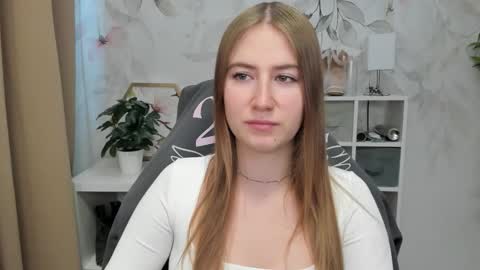Snapshot of meganx_candy chatting on September 25, 2025, 5:33 am Megan online show from September 25, 2025, 5:33 am