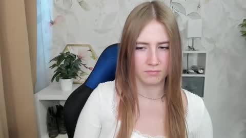 Snapshot of meganx_candy chatting on September 26, 2025, 5:44 am Megan online show from September 26, 2025, 5:44 am