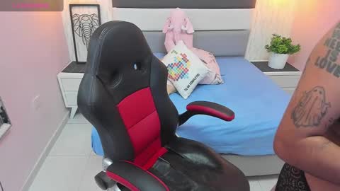 M E G A N  online show from February 7, 2025, 12:50 pm