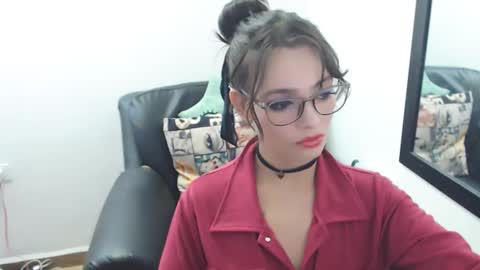 Snapshot of meghan_cherrys chatting on March 4, 2025, 5:53 am meghan online show from March 4, 2025, 5:53 am