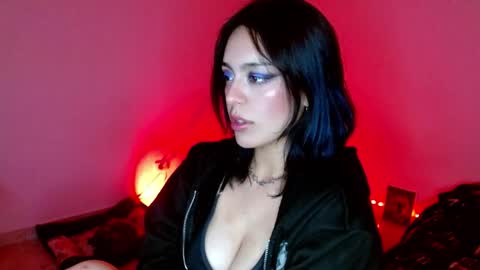 Snapshot of mei04_ chatting on November 20, 2025, 2:12 am Melissa online show from November 20, 2025, 2:12 am