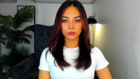 meiluxe online show from May 28, 2026, 10:45 am