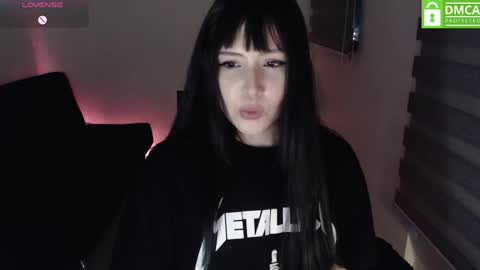 WETWATERMELL online show from May 24, 2026, 12:59 am