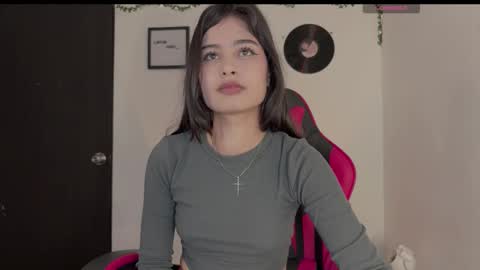 mel0dy_cute online show from March 12, 2026, 6:58 pm