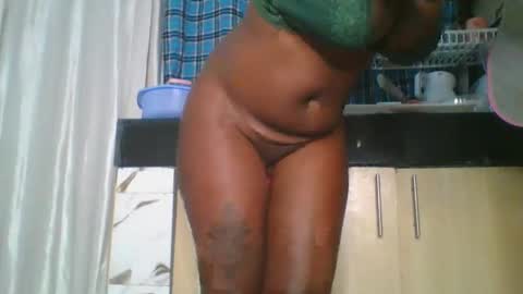 pretty online show from February 11, 2025, 6:01 pm