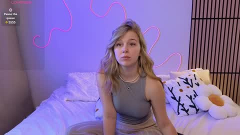 Mel online show from February 4, 2025, 10:10 am