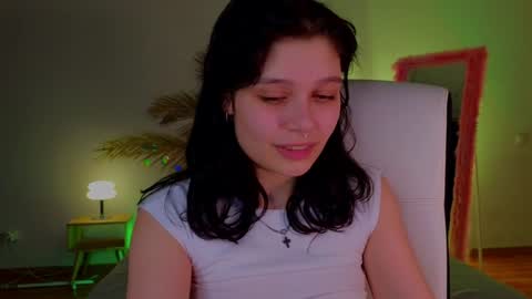Snapshot of melan1e_ chatting on January 27, 2025, 2:42 am mel online show from January 27, 2025, 2:42 am