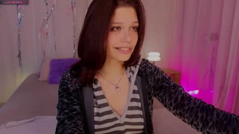 Snapshot of melan1e_ chatting on July 14, 2026, 2:56 pm mel online show from July 14, 2026, 2:56 pm