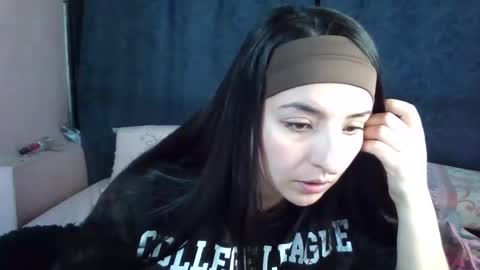 Snapshot of melani1103 chatting on November 3, 2025, 1:29 am melani1103 online show from November 3, 2025, 1:29 am