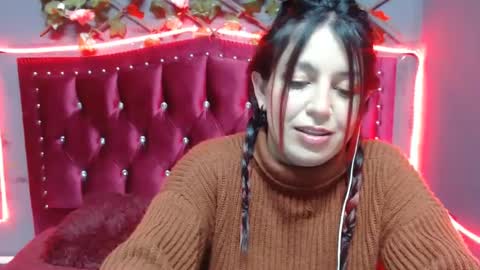 Snapshot of melani_cute01 chatting on February 7, 2025, 11:45 pm melani_cute01 online show from February 7, 2025, 11:45 pm
