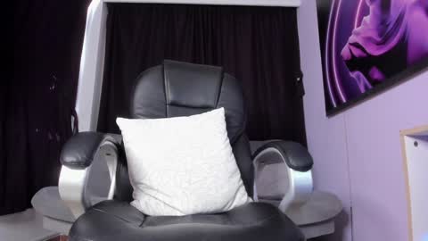 melani greyy online show from January 15, 2025, 8:26 pm