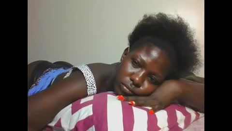 Snapshot of melanie_bae1 chatting on June 3, 2026, 2:36 am melanie_bae1 online show from June 3, 2026, 2:36 am