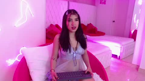 Melanie online show from January 28, 2025, 4:18 am