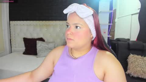 Snapshot of melanie_hh chatting on March 3, 2025, 4:03 am Melanie  online show from March 3, 2025, 4:03 am