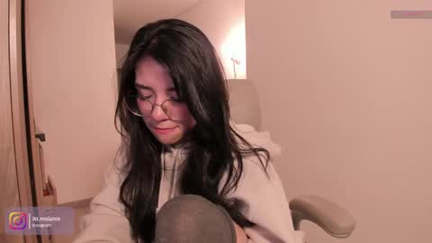 Melanie online show from October 18, 2025, 1:19 am