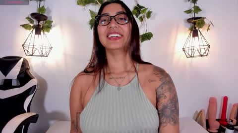 Melanie online show from March 25, 2026, 11:11 pm