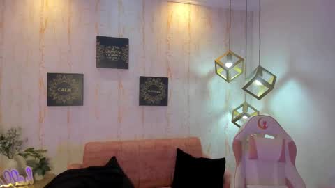 melaniegrayx online show from March 4, 2025, 4:09 pm