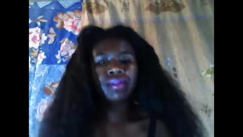 Snapshot of melanih chatting on February 19, 2025, 11:28 am melanih online show from February 19, 2025, 11:28 am