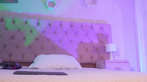 MelanyLuv online show from January 31, 2026, 8:40 pm